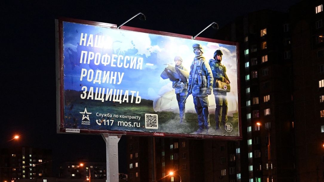 Jsi opravdový muž? Moskvu zaplavily sugestivní billboardy